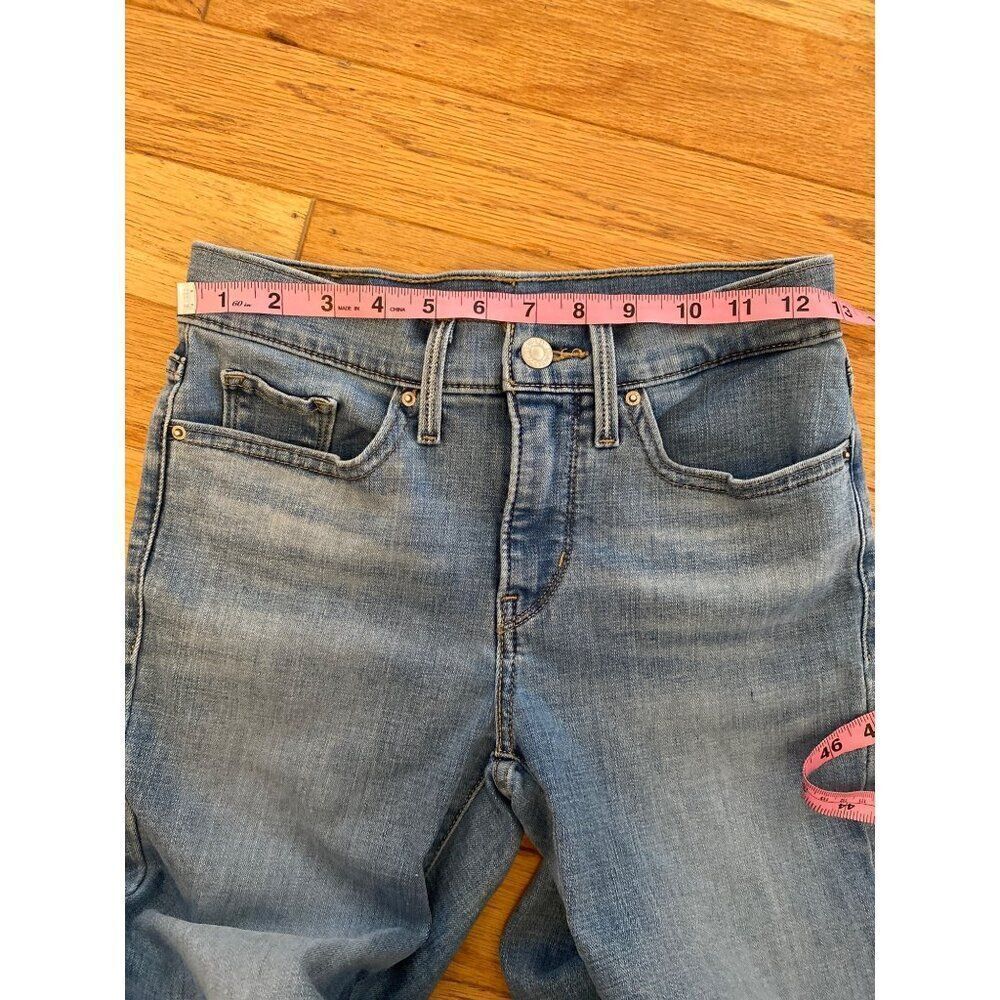 Levi's 312 Shaping Slim light wash juniors mid rise skinny jeans size 25 - Picture 7 of 9